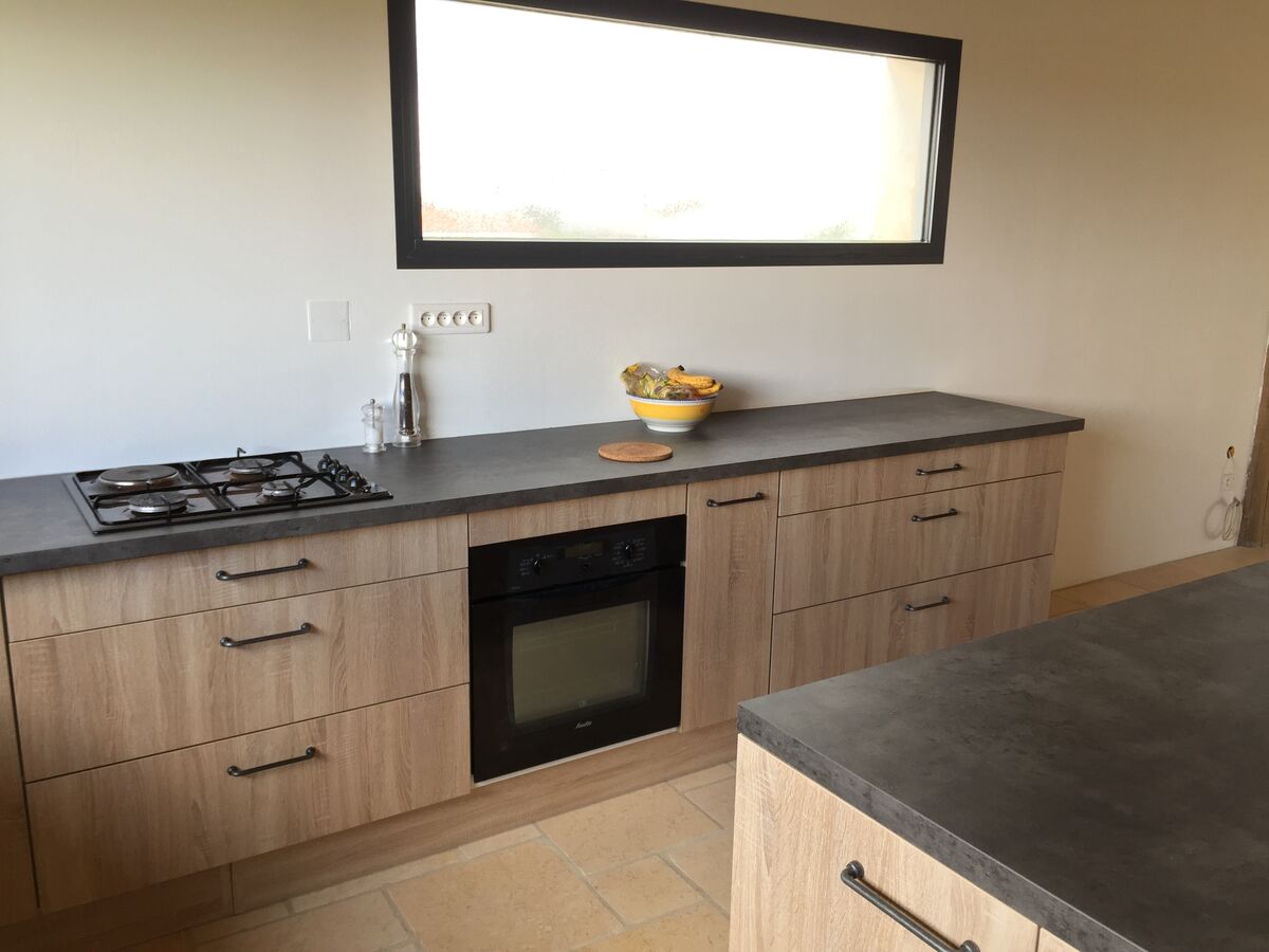 Rénovation cuisine sur mesure Vega + Chêne timber