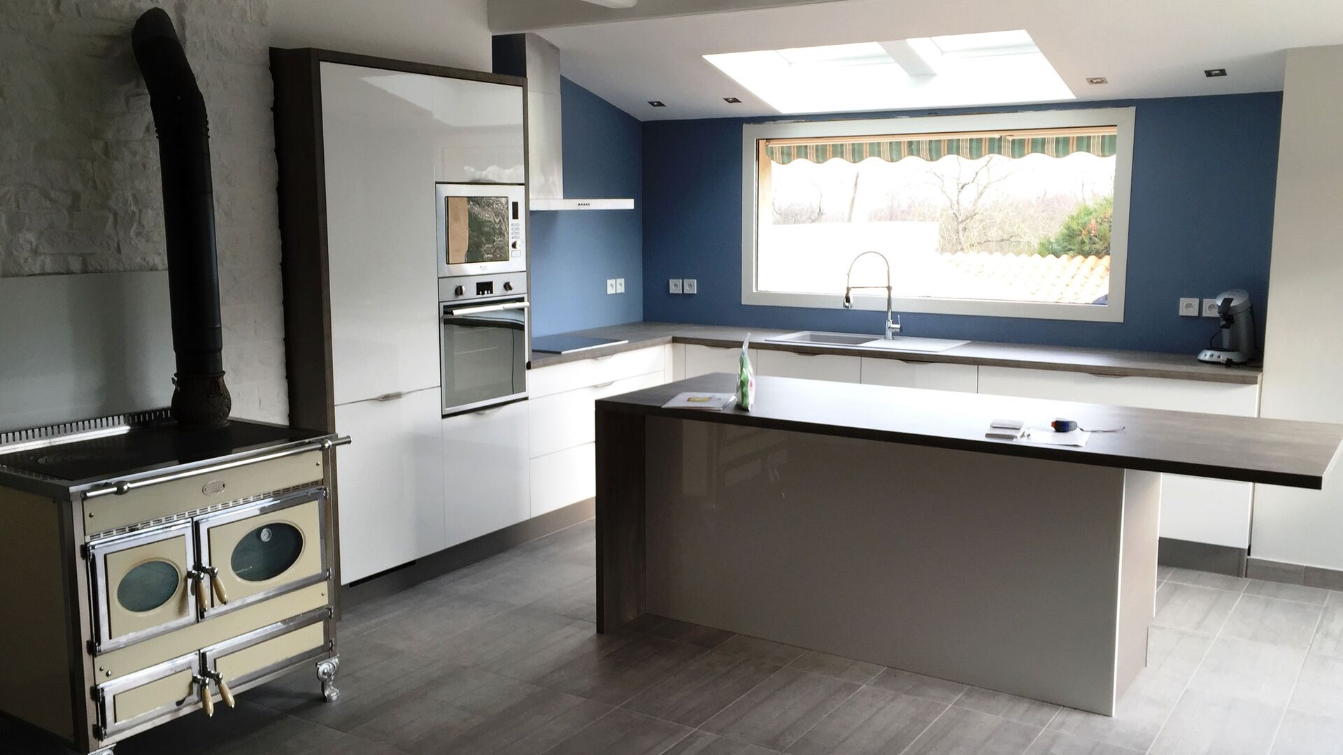 Cuisine équipée sur mesure Light Blanc brillant