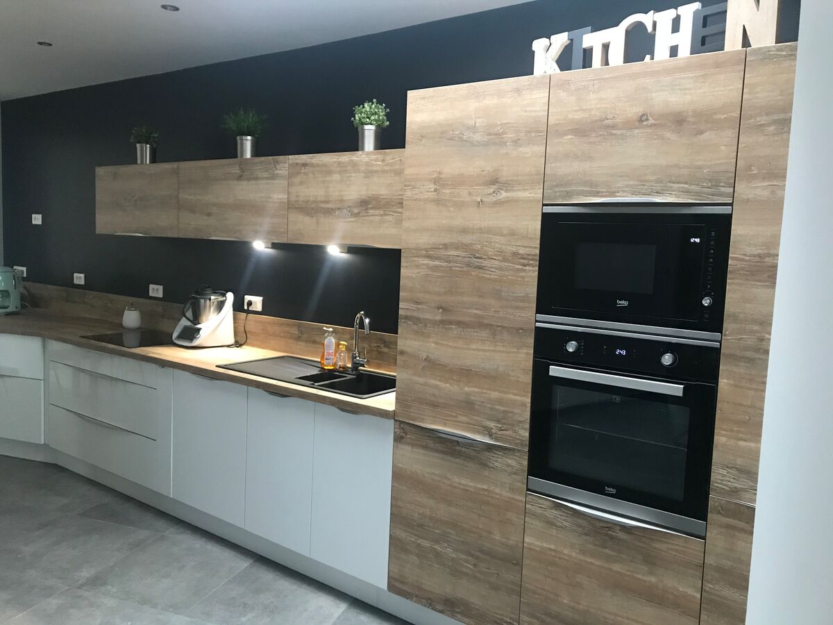 Rénovation cuisine équipée sur mesure Trend Hipster Wood & Light Blanc Brillant