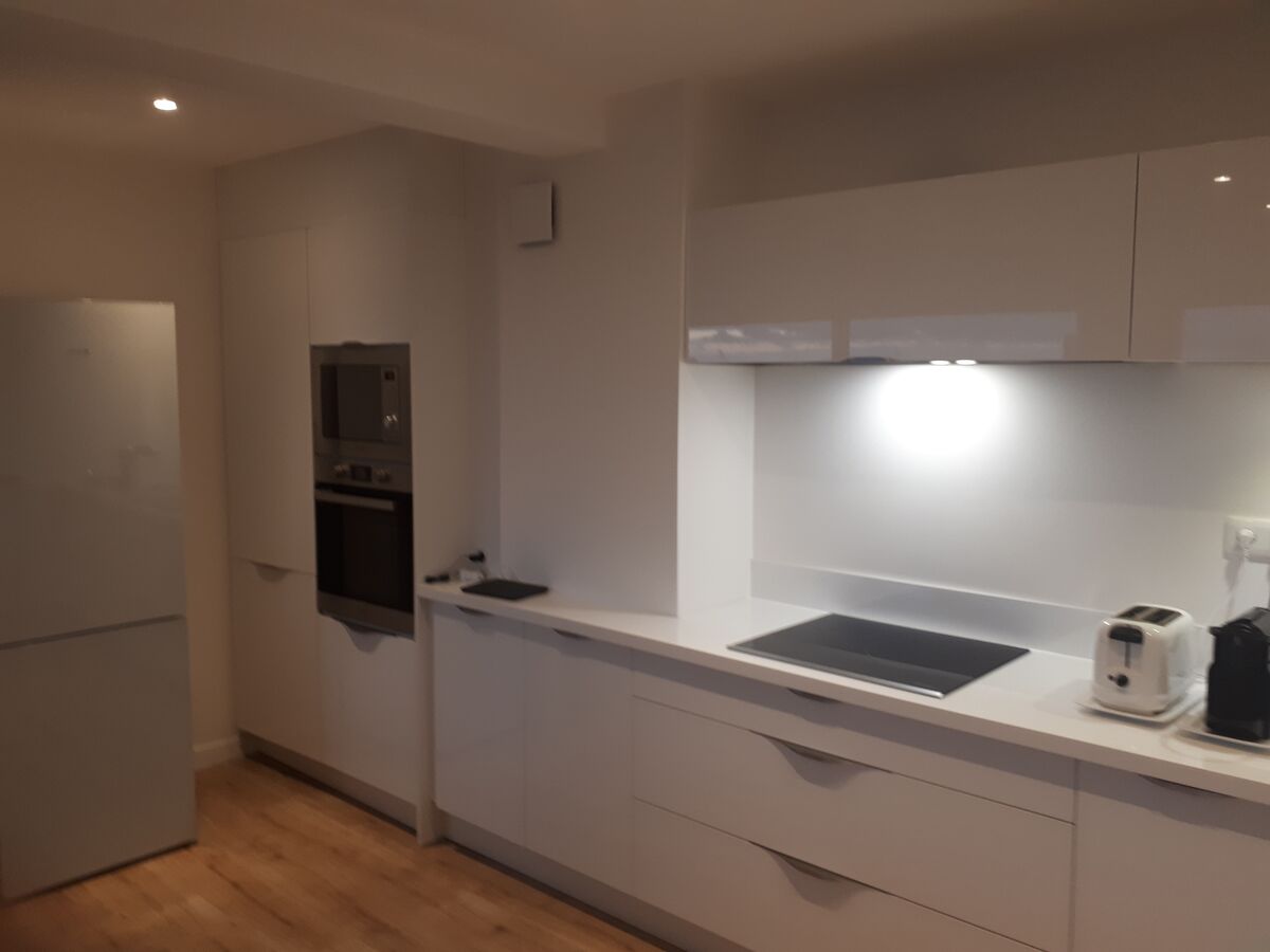 Cuisine avant-après sur mesure Light Blanc Brillant