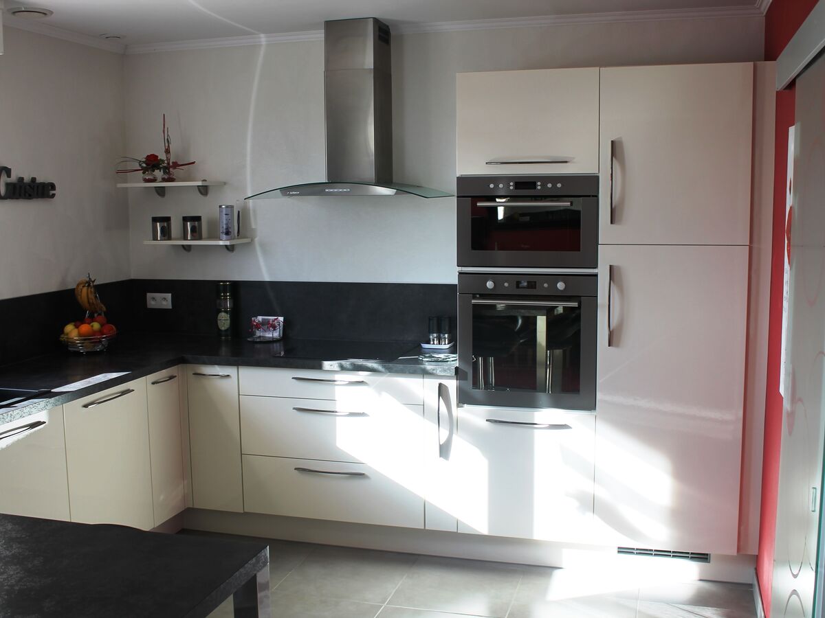 Rénovation cuisine sur mesure Light + Pannacotta Majestic brillant