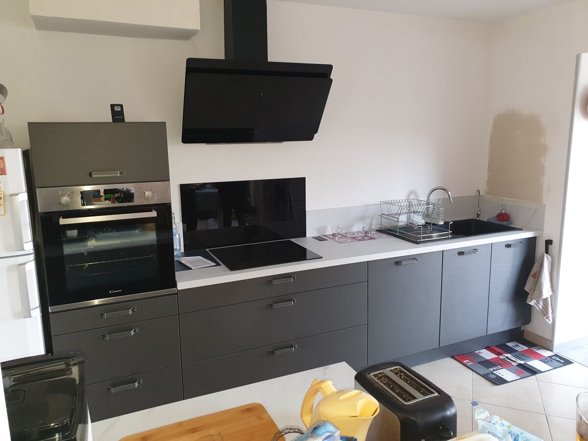 Rénovation cuisine équipée sur mesure Label Métal Brossé