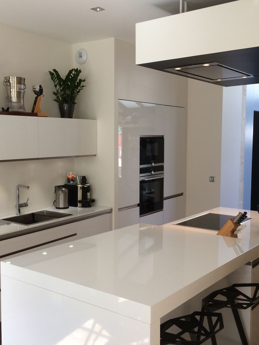 Cuisine équipée sur mesure Light Blanc brillant