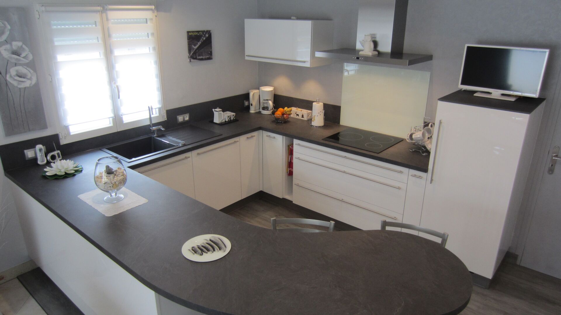 Cuisine équipée sur mesure Light Blanc brillant