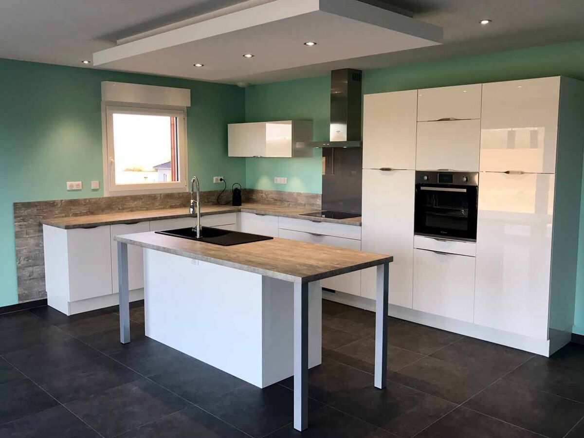 Cuisine équipée sur mesure Light Blanc brillant