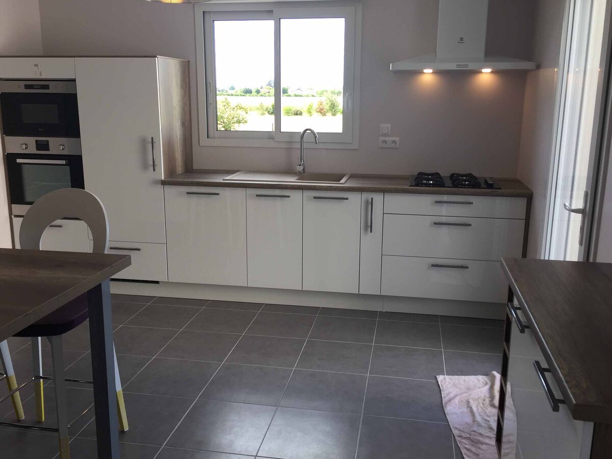 Cuisine équipée sur mesure Light Blanc brillant