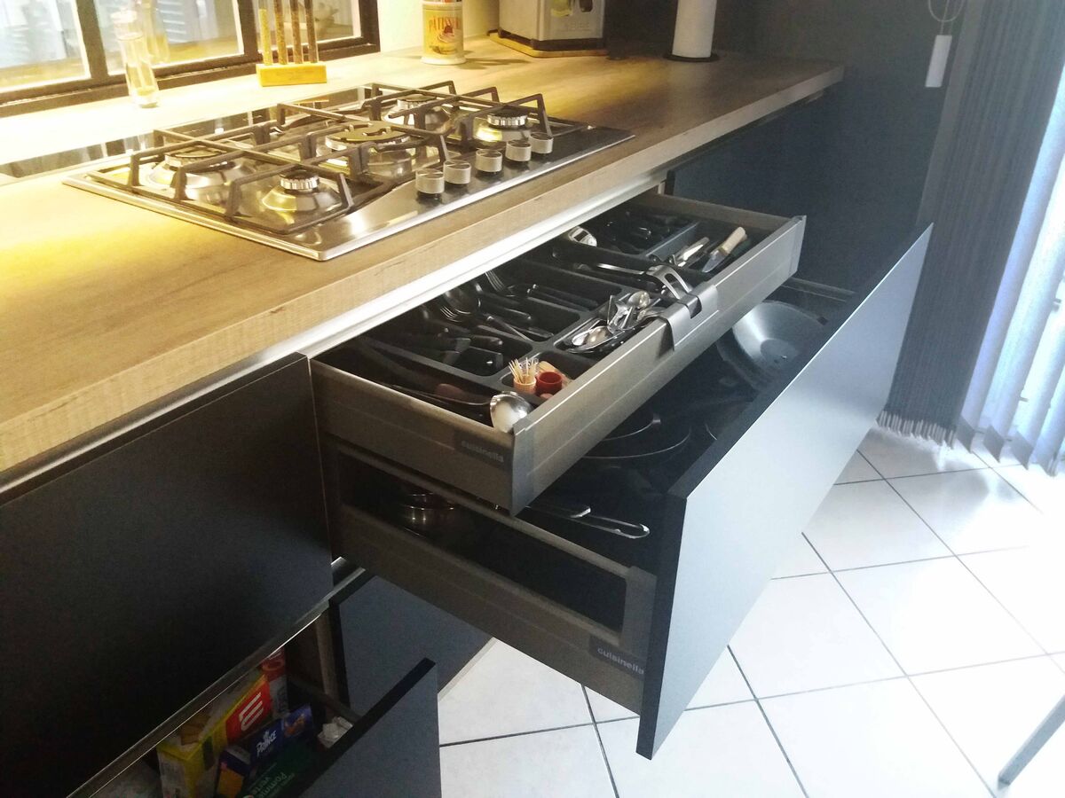 Cuisine avant-après sur mesure Color Laqué métal