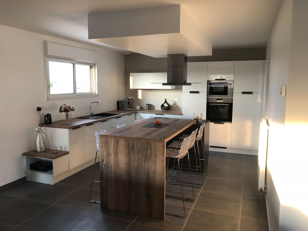 Cuisine équipée sur mesure Light Blanc Brillant