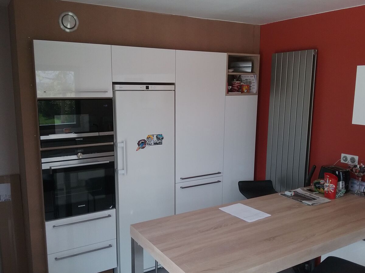 Rénovation cuisine équipée sur mesure Blanc Brillant