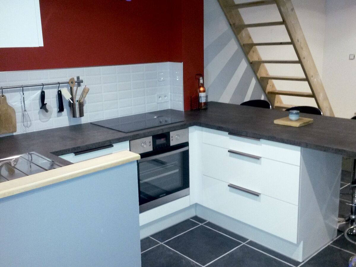 Cuisine avant-après sur mesure Petilla Blanc brillant