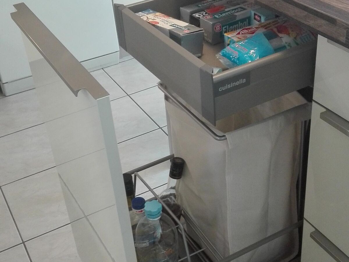 Cuisine avant-après sur mesure Light Pannacotta Majestic Brillant et Trend Taupe Mat