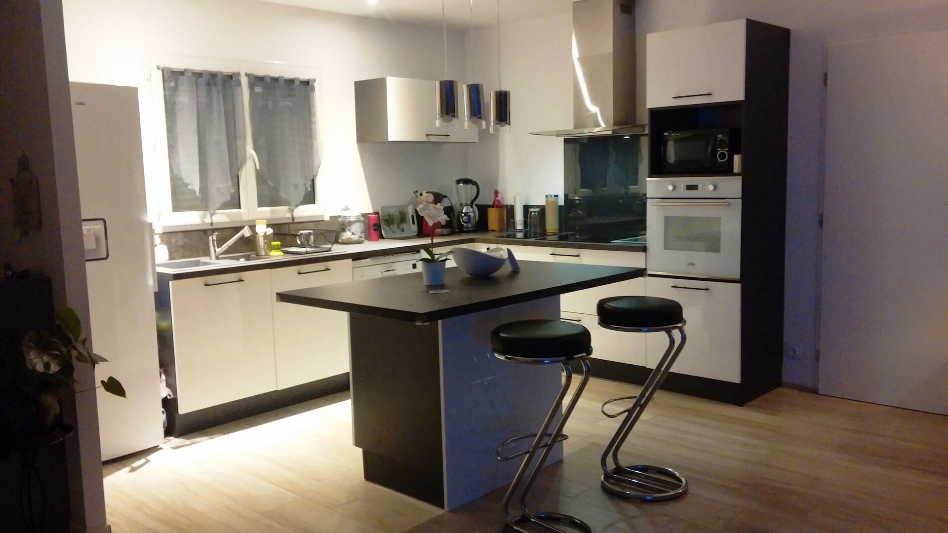 Cuisine équipée sur mesure Light Blanc brillant