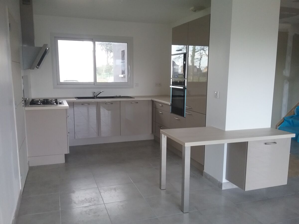 Cuisine avant-après sur mesure Light Grege Majestic Brillant