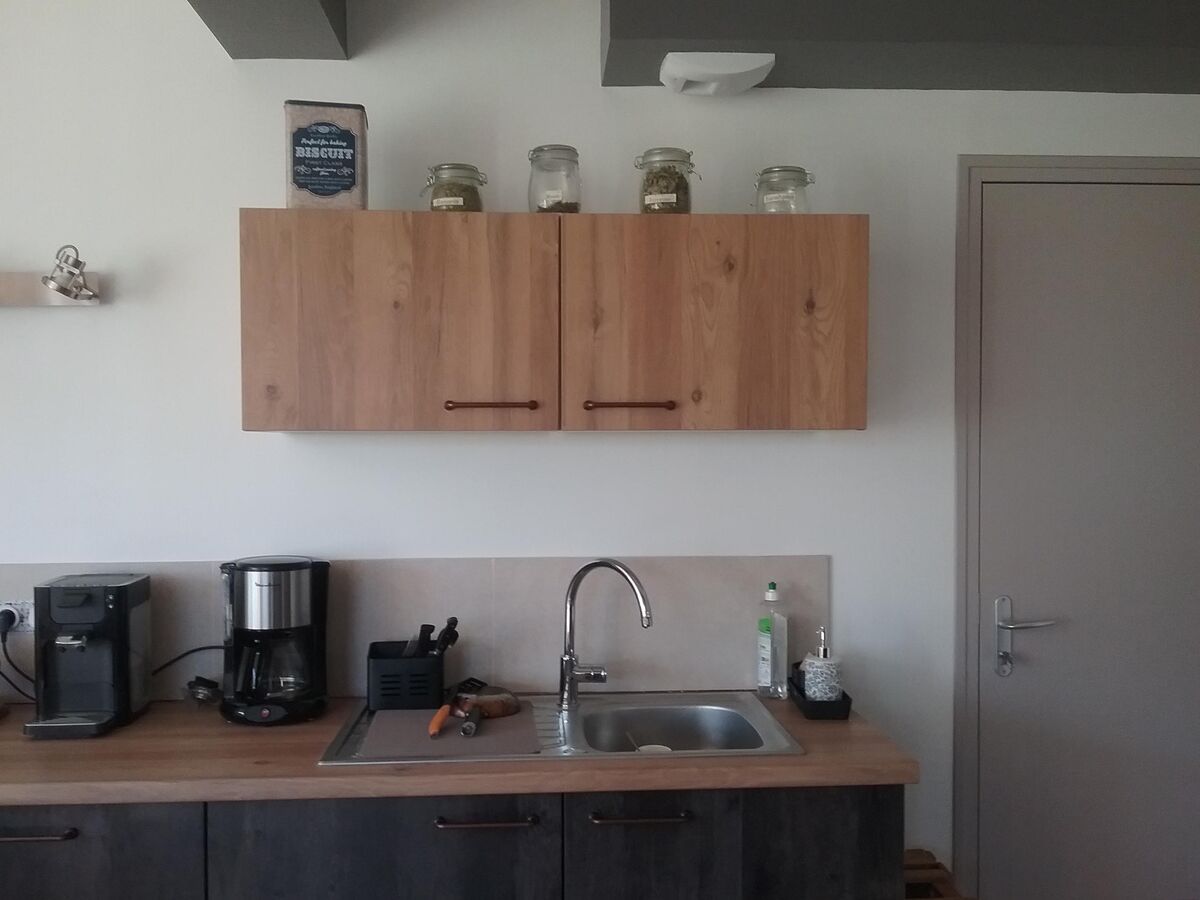 Cuisine avant-après sur mesure Vega Woody Dark et Chêne Honey