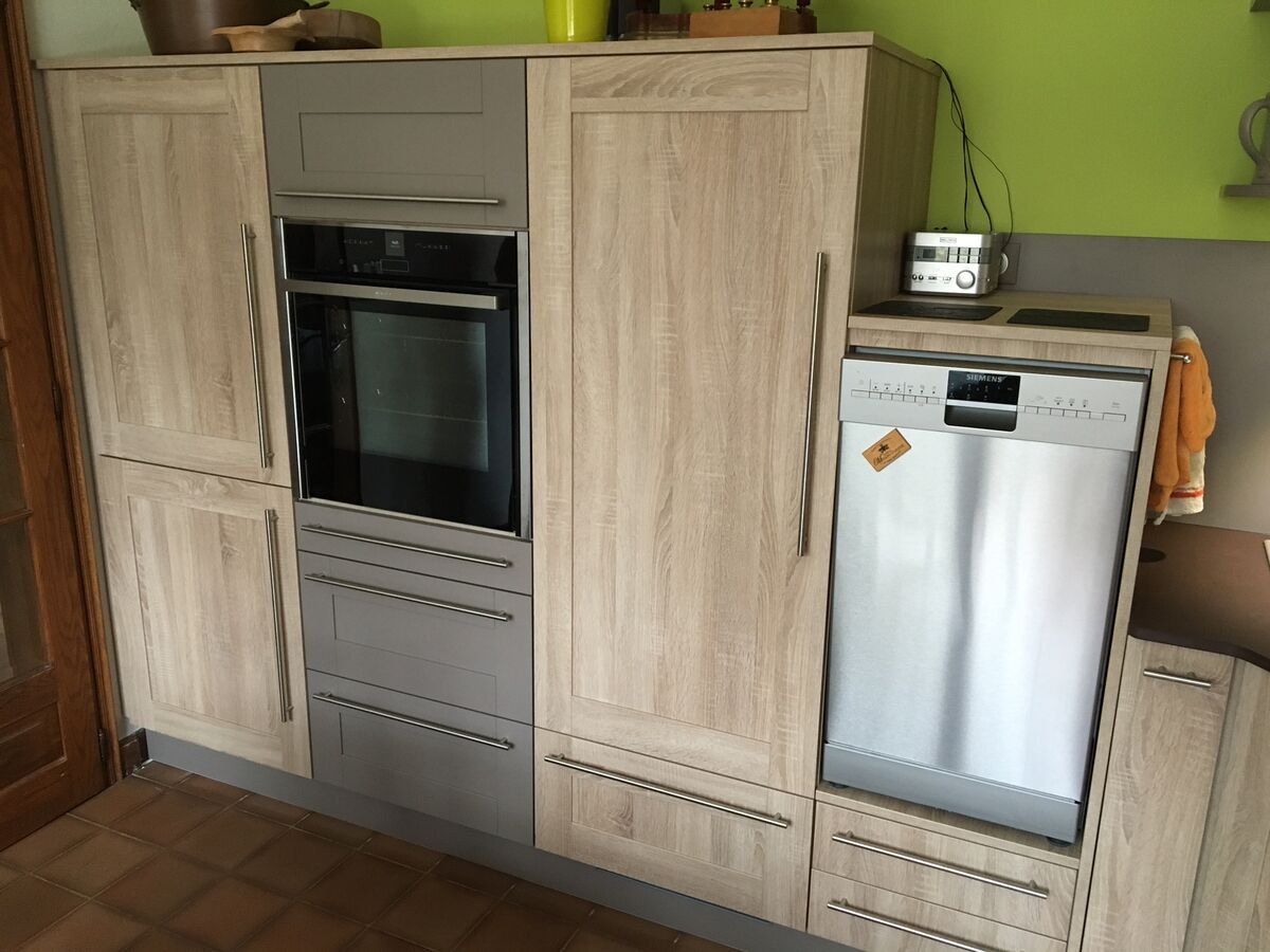 Cuisine avant-après sur mesure Trend Cube Chêne timber et Trend Cube Taupe mat