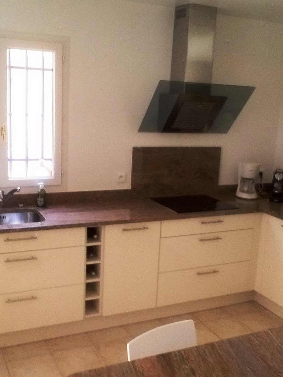 Cuisine équipée sur mesure Light + Pannacotta Majestic brillant