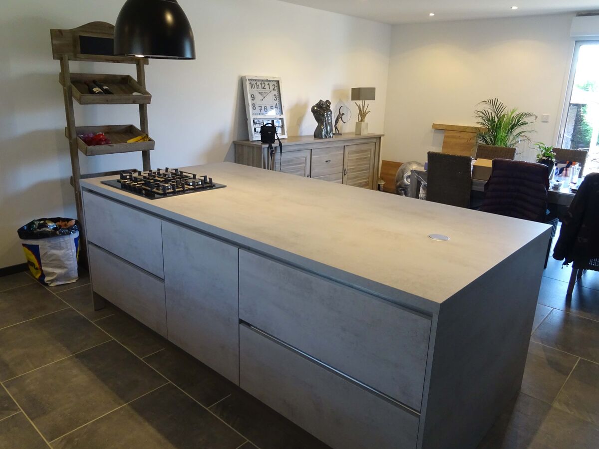 Cuisine avant-après sur mesure Label Béton clair