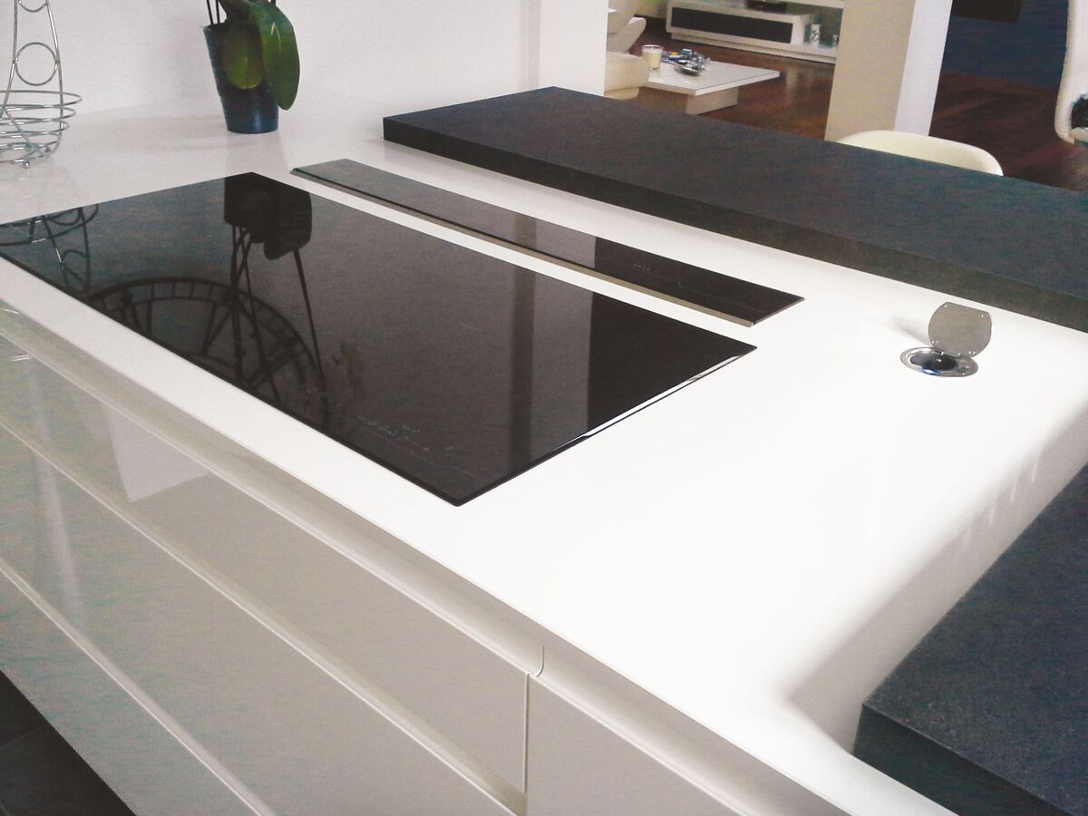 Cuisine avant-après sur mesure Pure Brillant Blanc Brillant