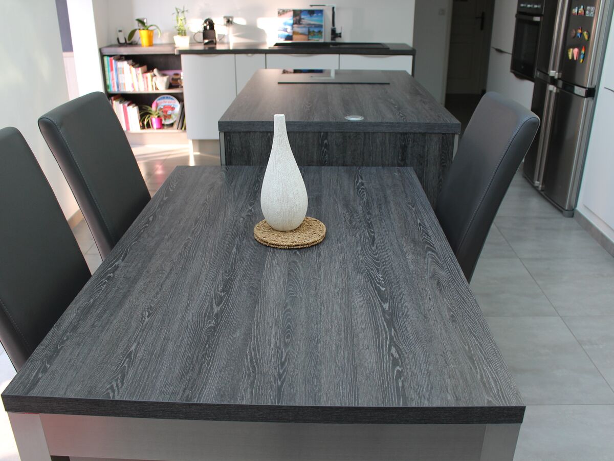 Cuisine avant-après sur mesure Trend + Blanc Mat et Trend + Ombre soft