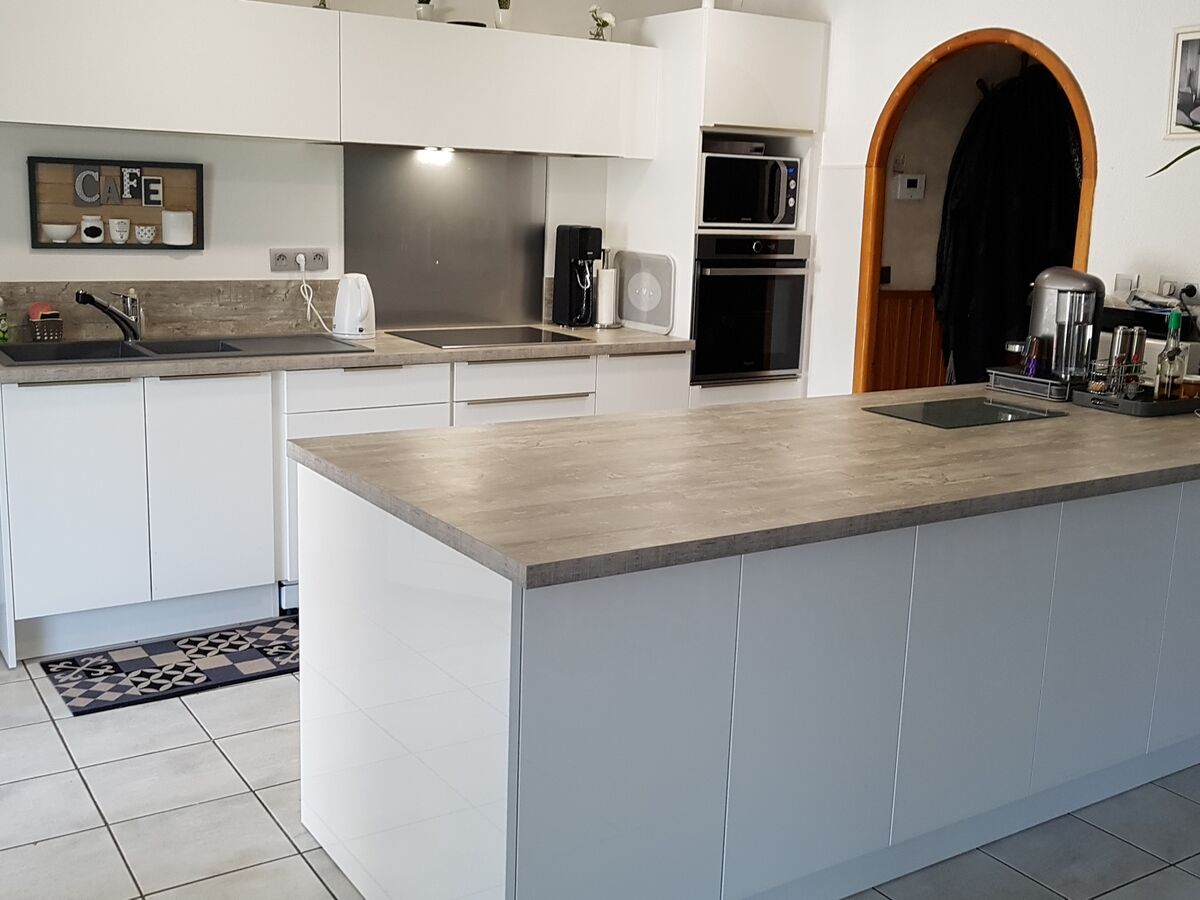 Cuisine équipée sur mesure Light Blanc Brillant