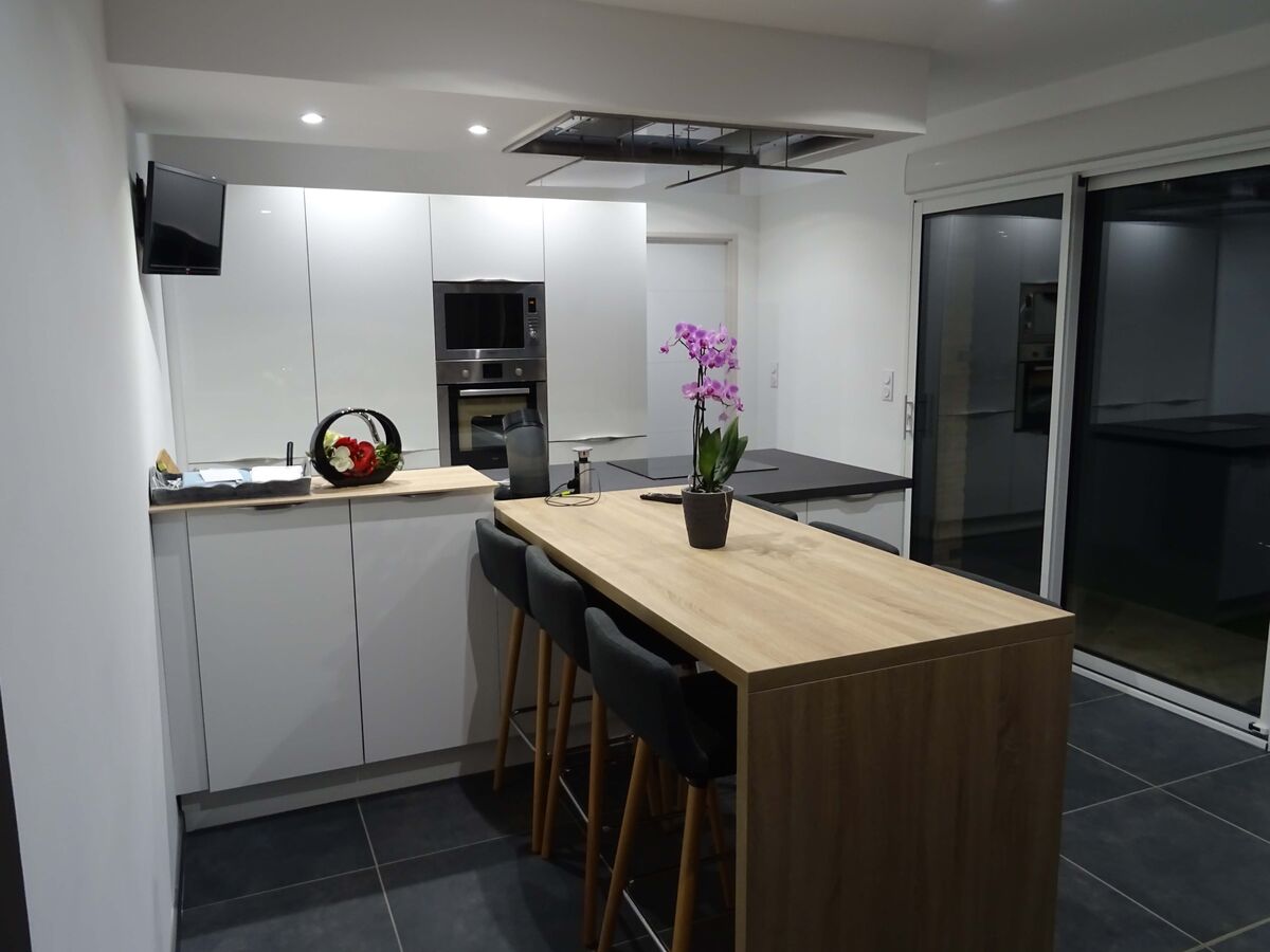 Rénovation cuisine équipée sur mesure Light Blanc Brillant