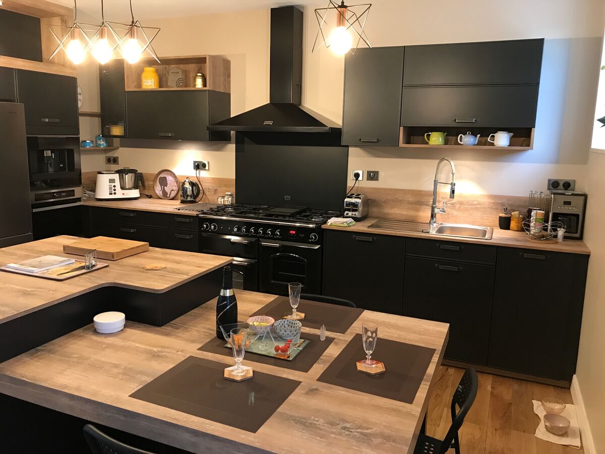 Cuisine sur mesure SQUARE Laqué Métal de Richard J. Réalisation