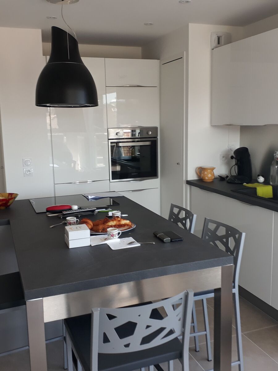 Cuisine équipée sur mesure Light Blanc Brillant