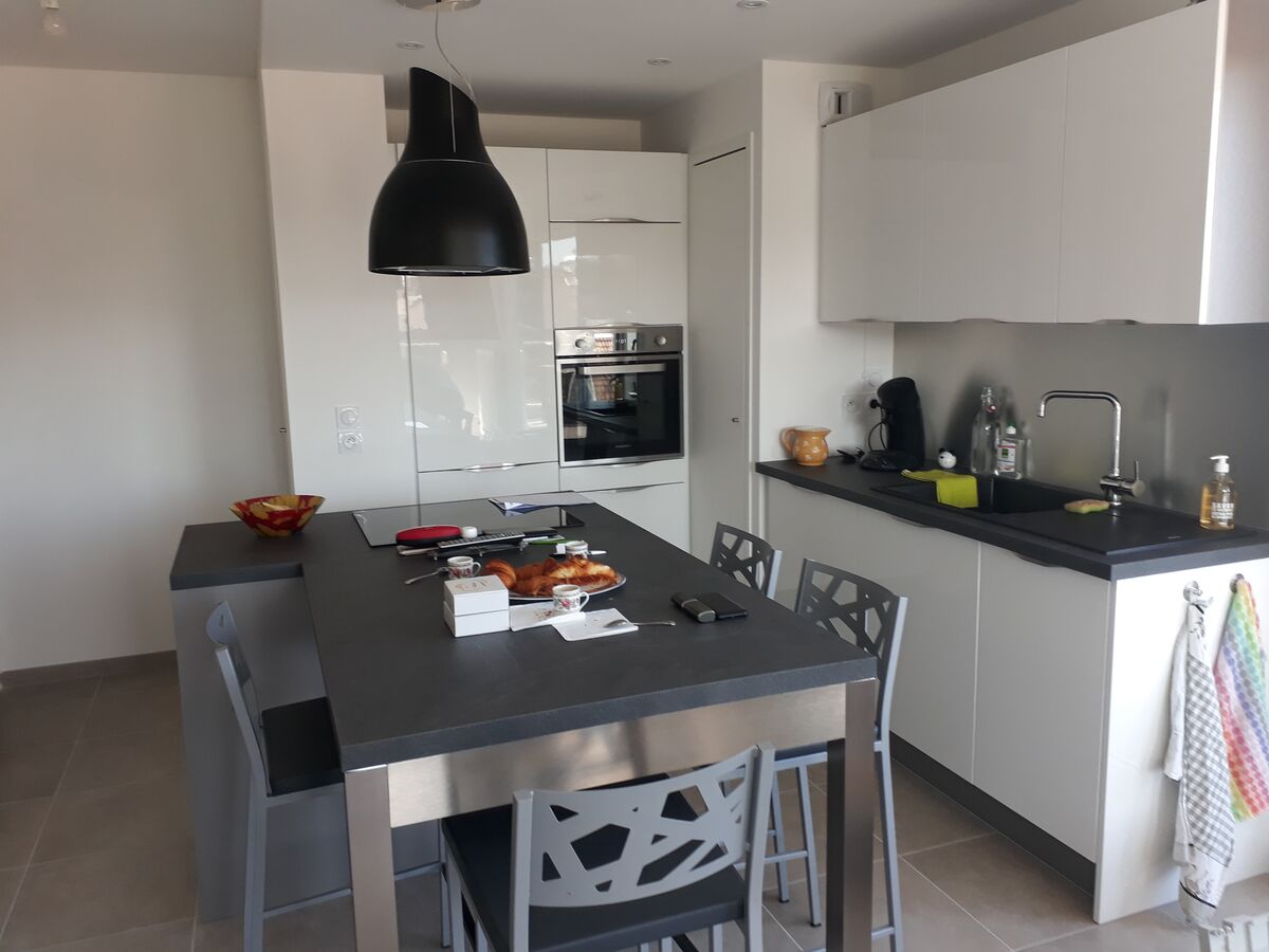 Cuisine équipée sur mesure Light Blanc Brillant