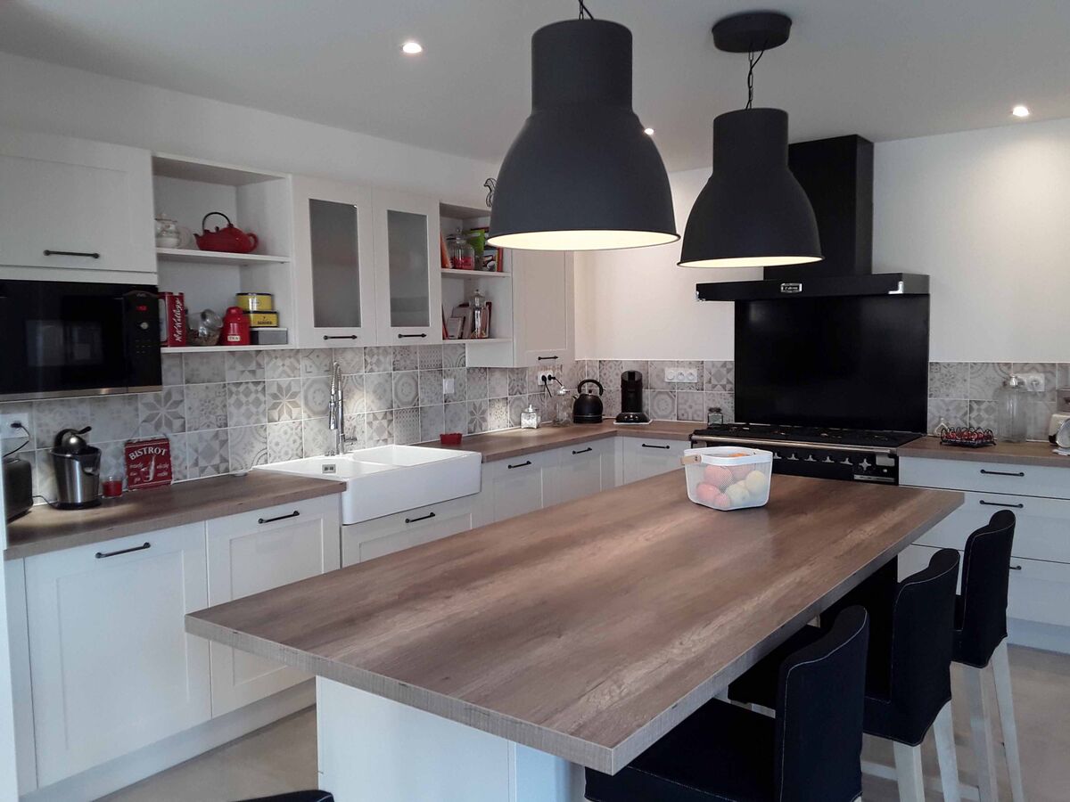 Cuisine avant-après sur mesure Trend Cube Pannacotta mat