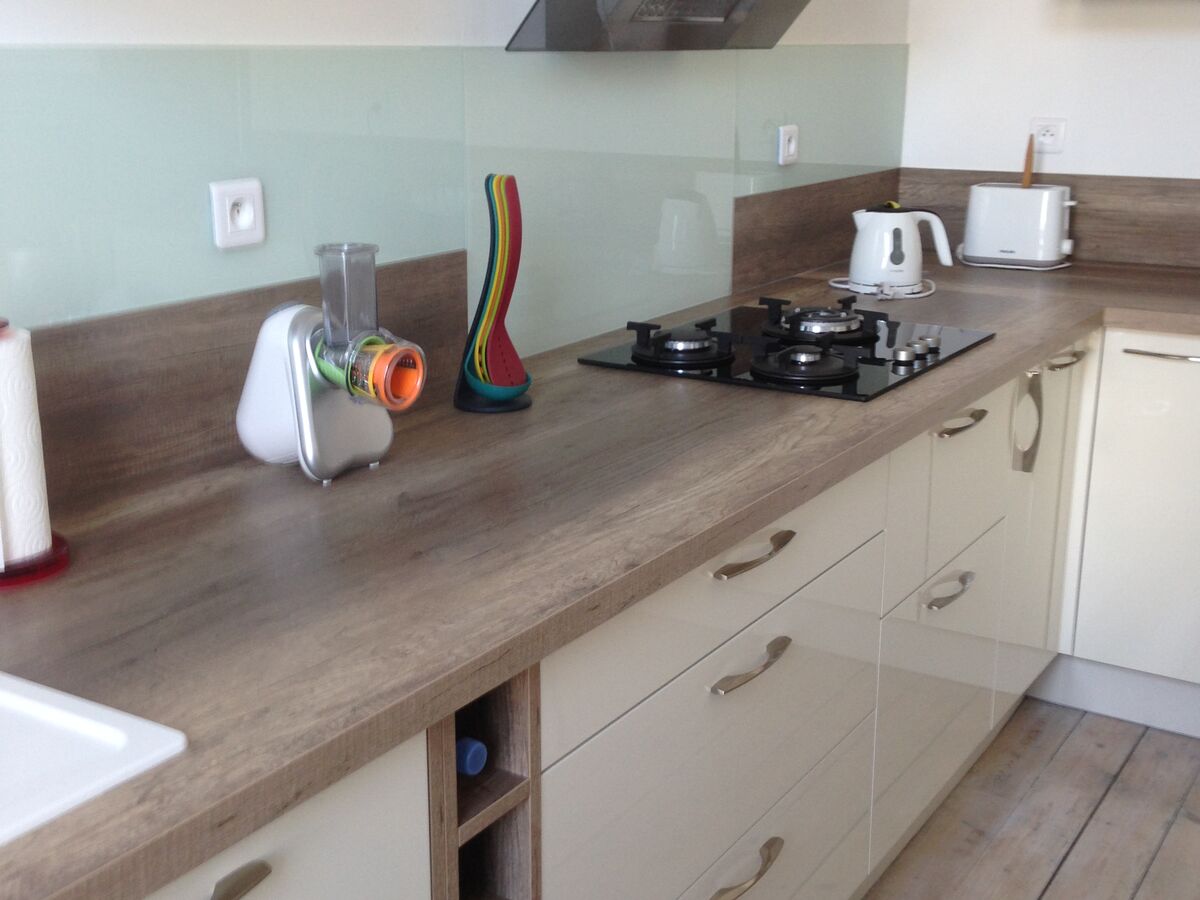 Cuisine avant-après sur mesure Light + Pannacotta Majestic brillant