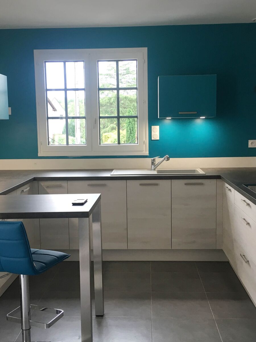 Cuisine équipée sur mesure Trend Artic Wood et Color Laqué Curaçao