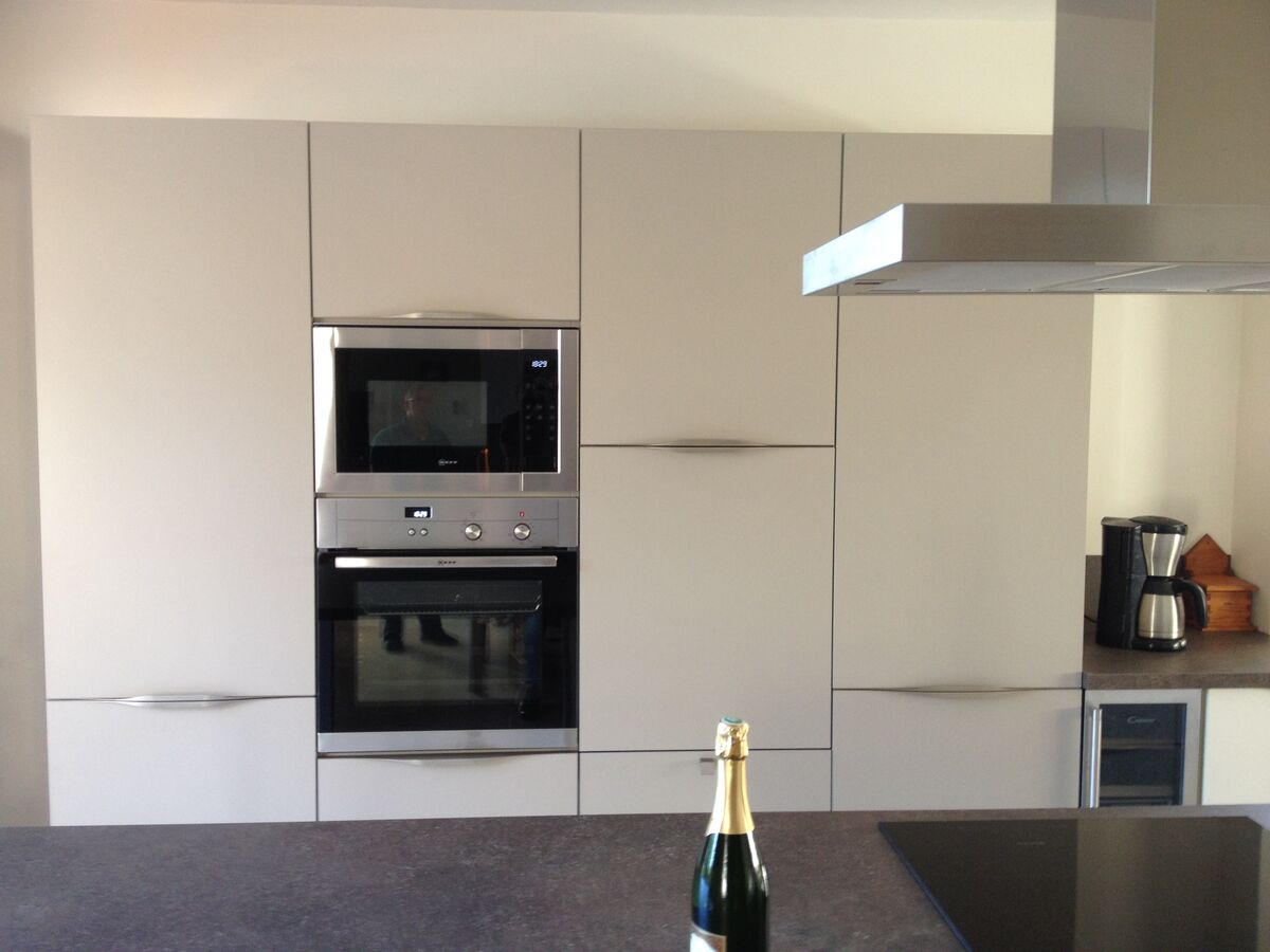 Cuisine avant-après sur mesure Trend + Blanc Mat