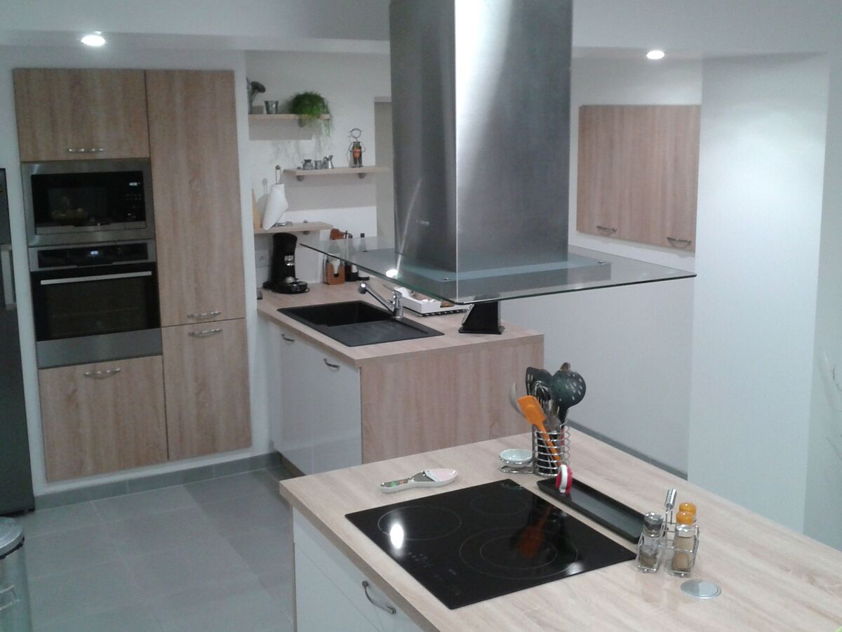 Rénovation cuisine sur mesure Trend + Soft oak et Light Blanc brillant