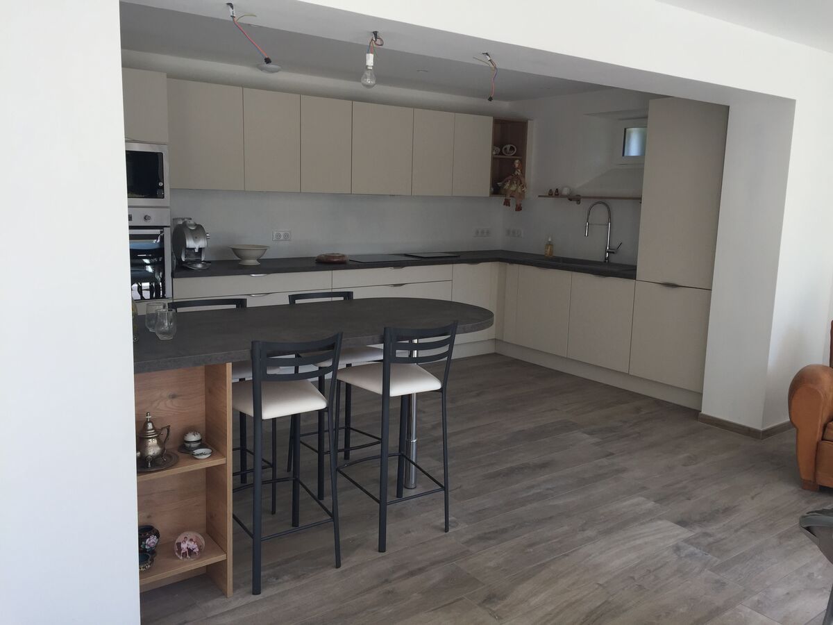 Cuisine avant-après sur mesure Trend Pannacotta mat