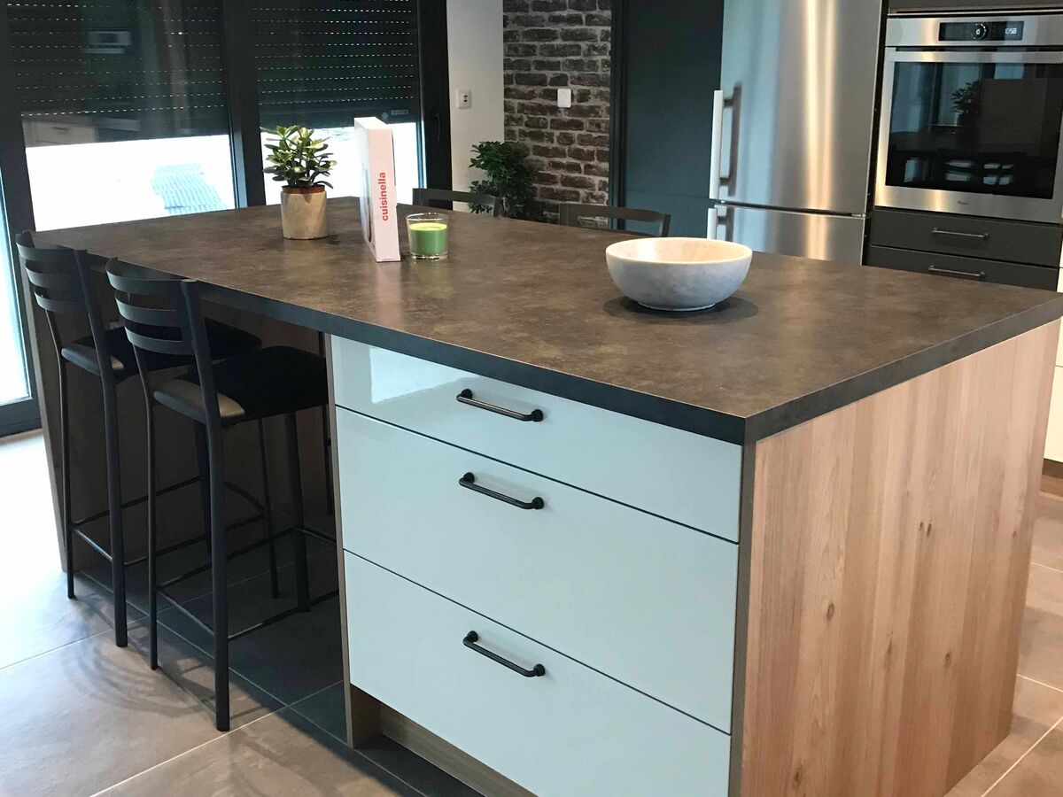 Cuisine avant-après sur mesure Light Blanc brillant