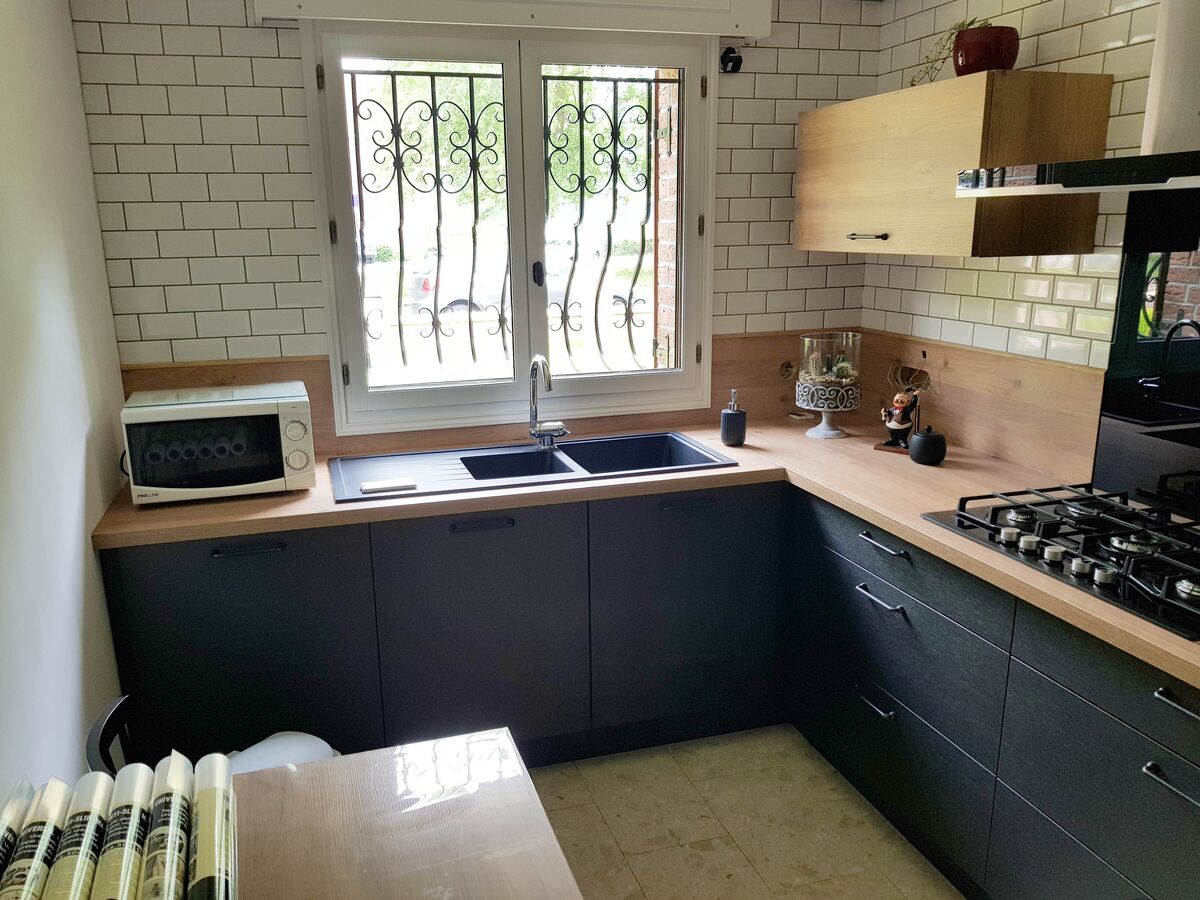 Cuisine équipée sur mesure Label Métal Brossé et Trend Chêne Honey