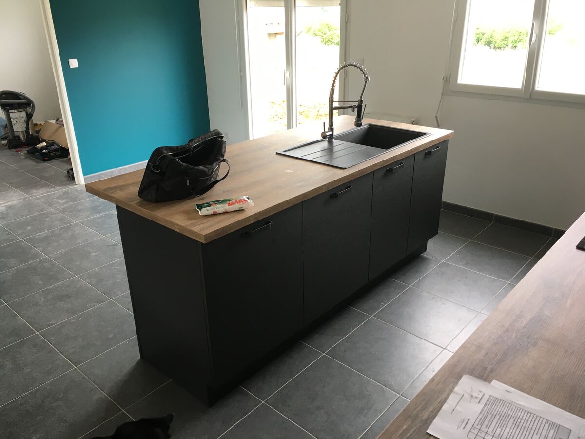 Rénovation cuisine équipée sur mesure Label Métal Brossé