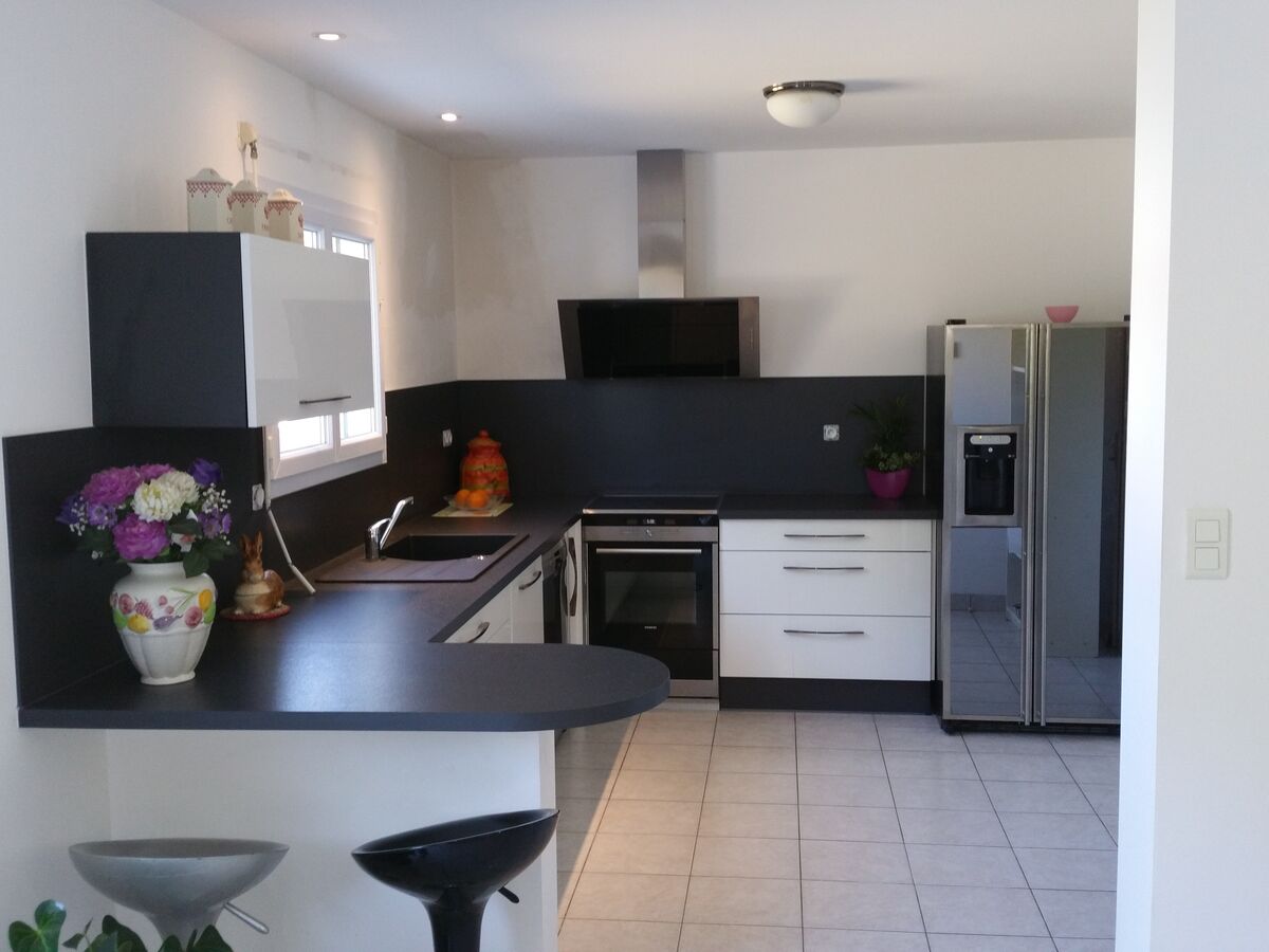 Cuisine équipée sur mesure Petilla Blanc brillant