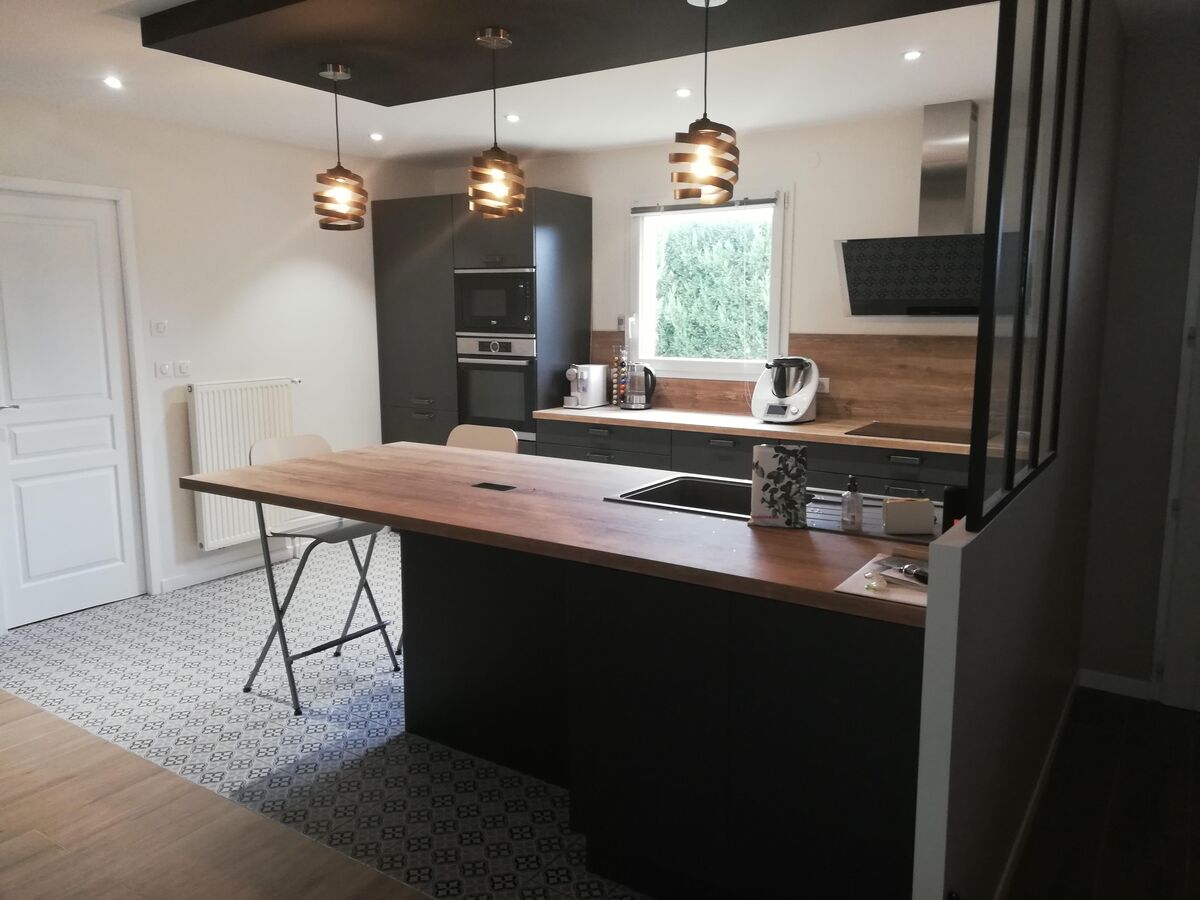 Rénovation cuisine équipée sur mesure Label Métal Brossé