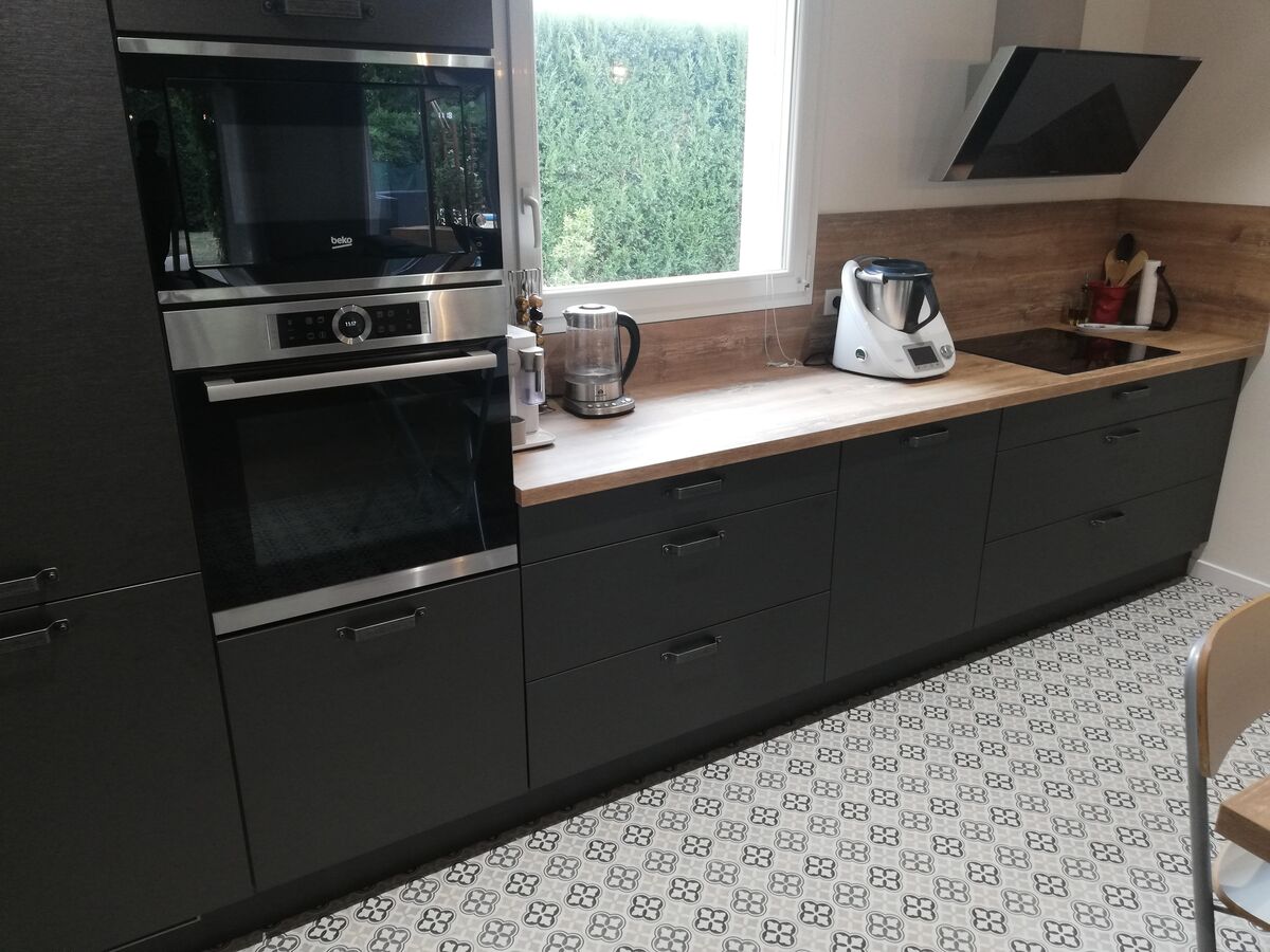 Cuisine avant-apprès sur mesure Label Métal Brossé