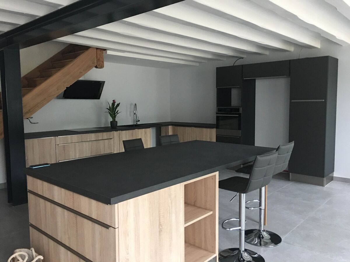 Cuisine équipée sur mesure Trend Chêne Timber et Quartz Métal