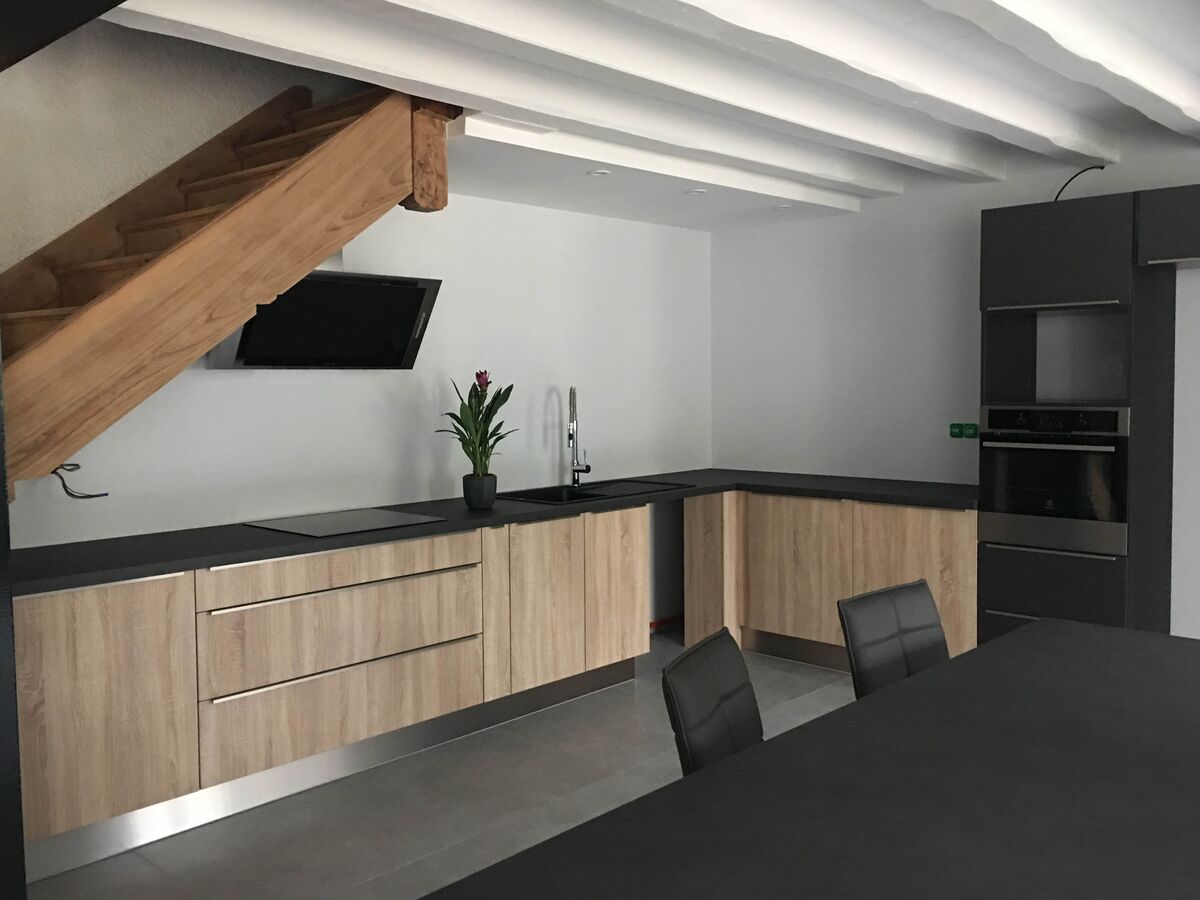 Rénovation cuisine équipée sur mesure Trend Timber et Quartz Métal