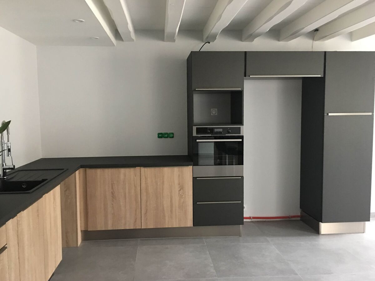 Cuisine avant-après sur mesure Trend Timber et Quartz Métal