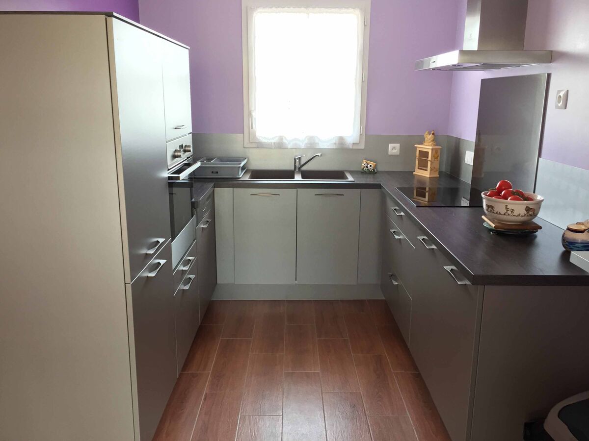 Rénovation cuisine sur mesure Trend + Quartz métal