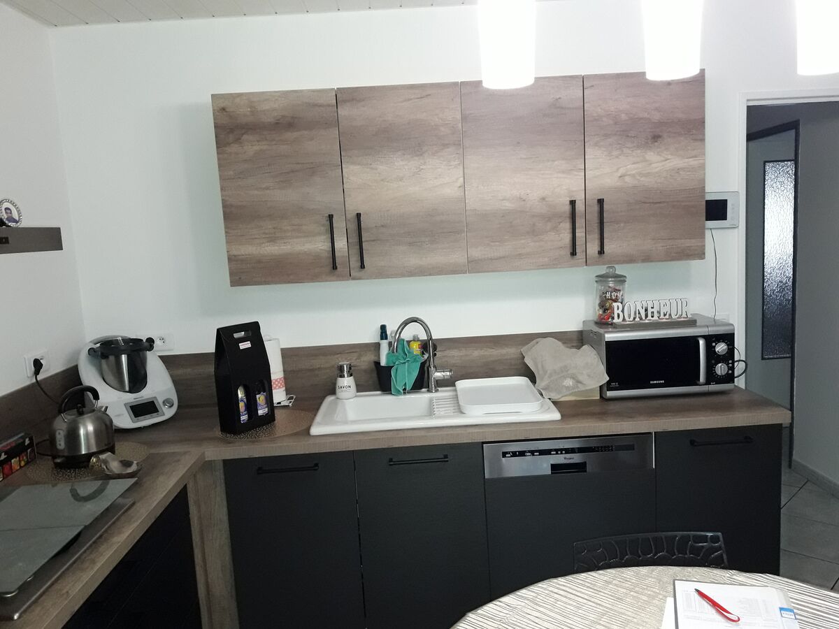 Cuisine avant-après sur mesure Vega Winoka et Vista Métal Brossé