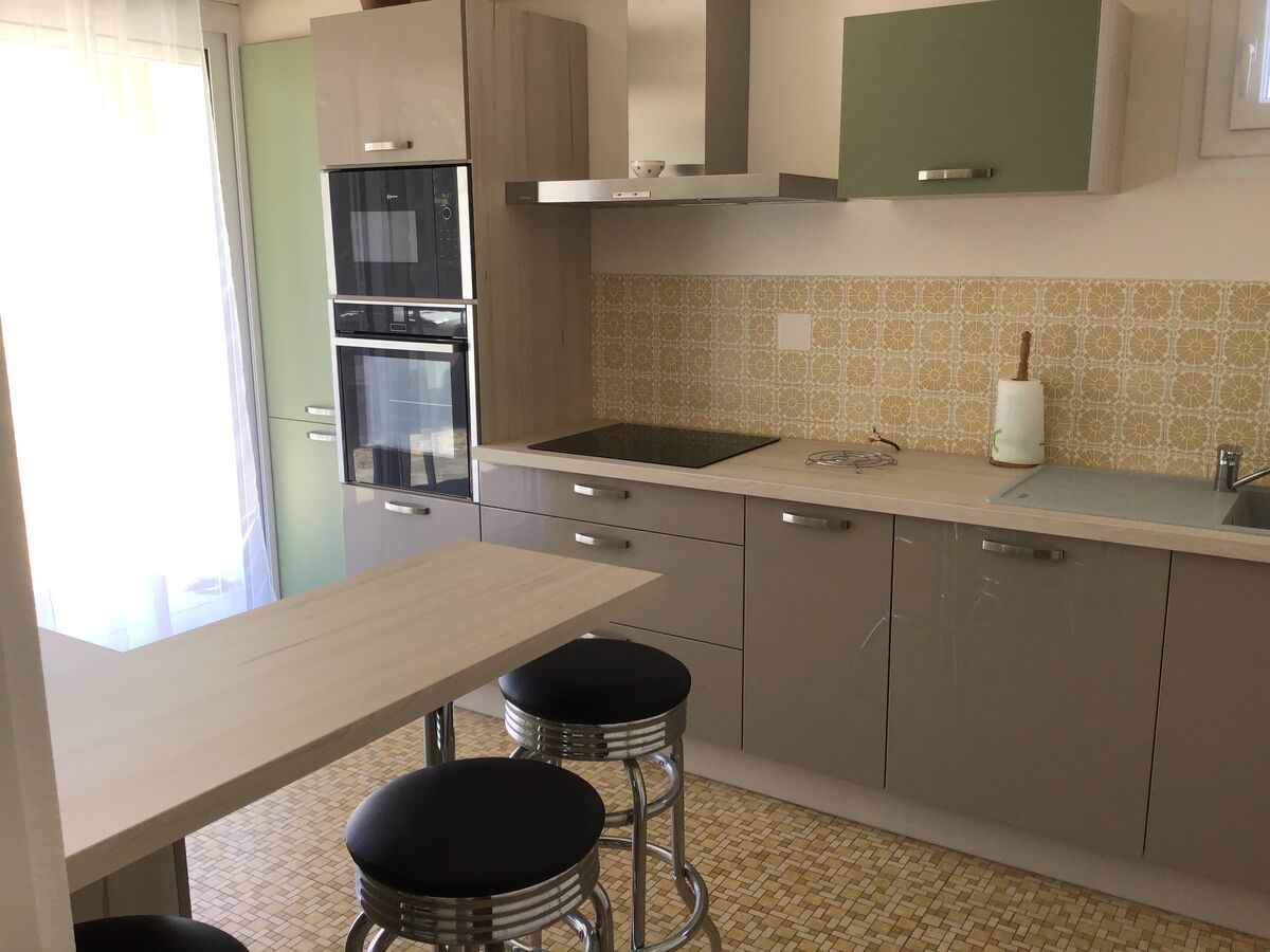 Rénovation cuisine équipée sur mesure Light Grège Majestic Brillant