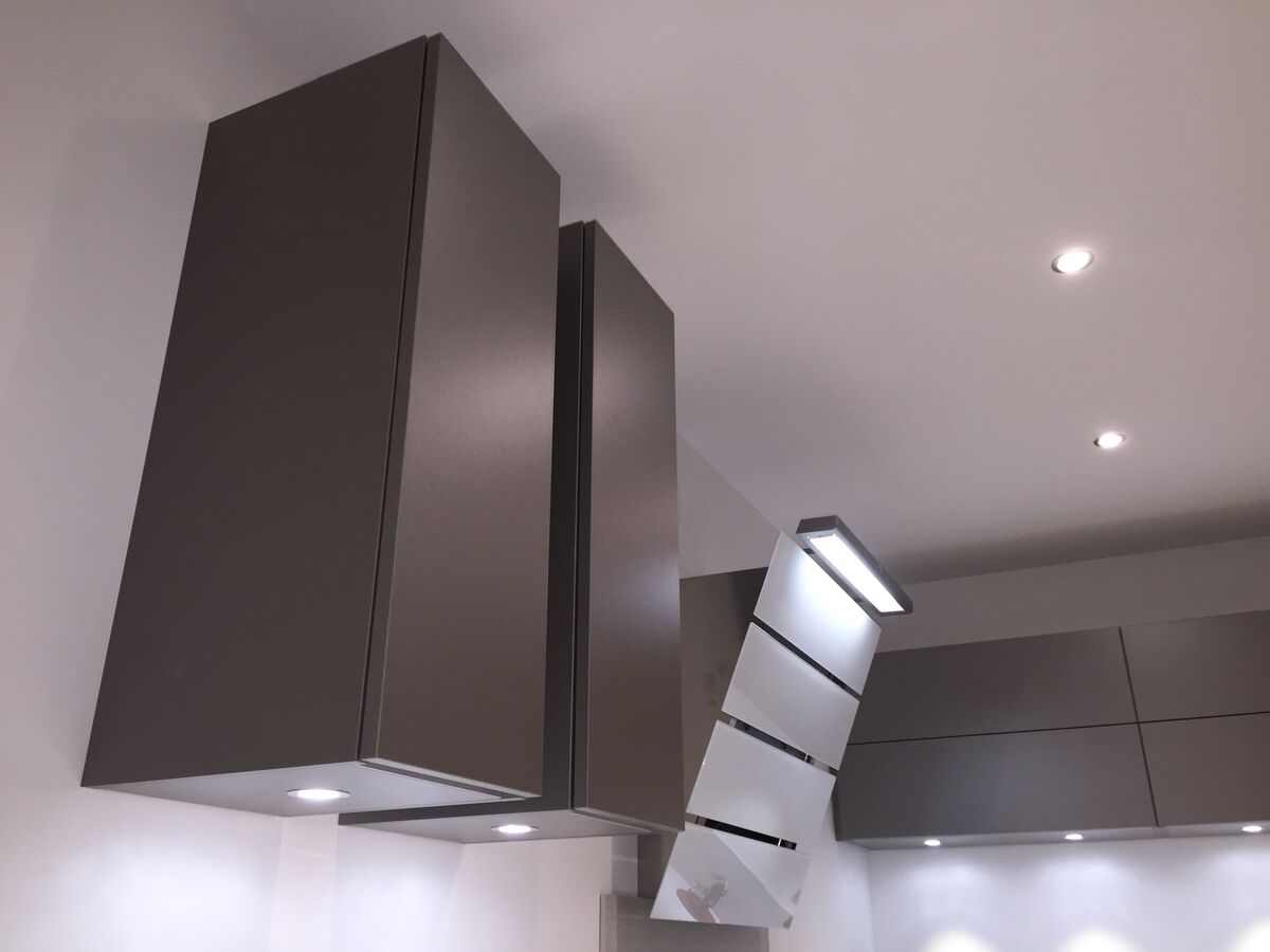 Cuisine avant-après sur mesure Trend + Quartz métal