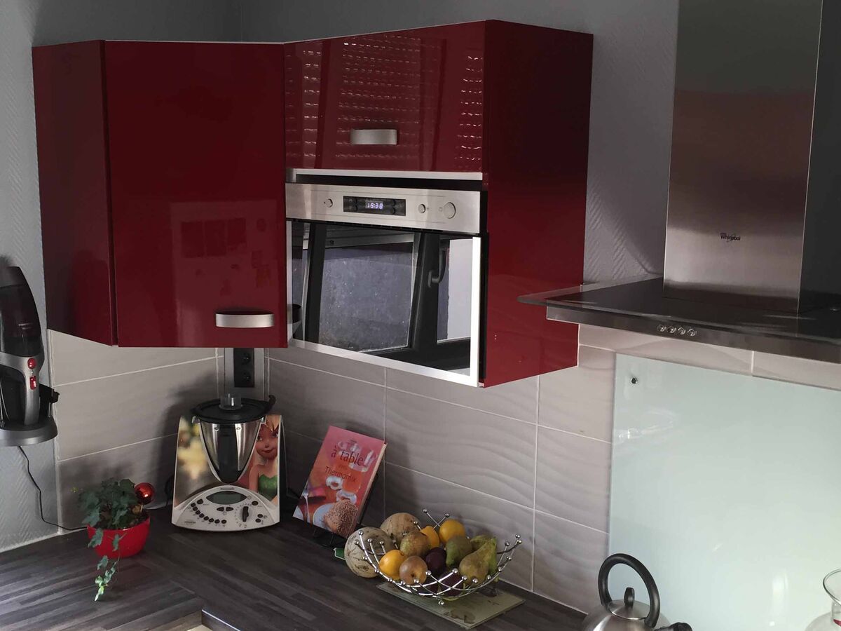 Rénovation cuisine sur mesure Light + Rouge Majestic Brillant
