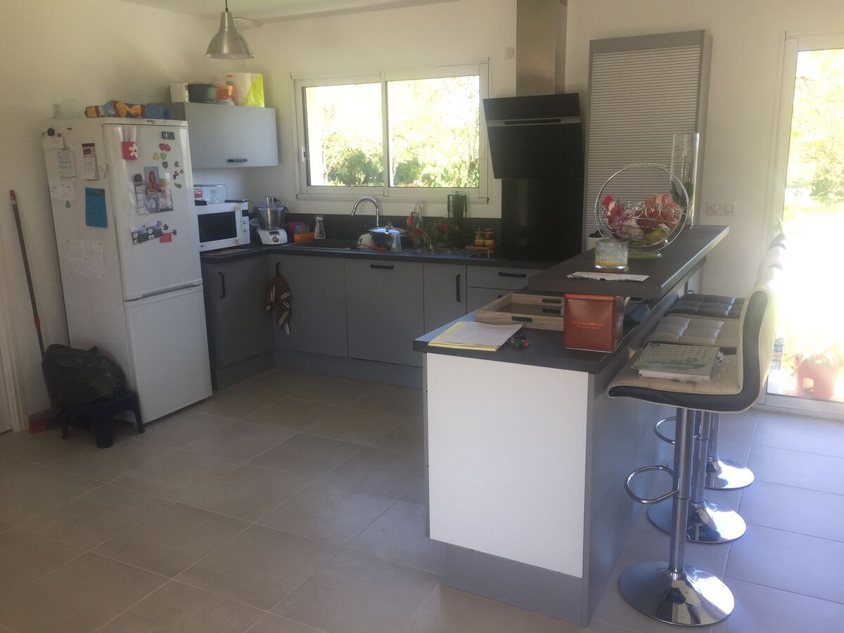 Cuisine équipée sur mesure Vega Prem's Gris Minéral et Label Zinc