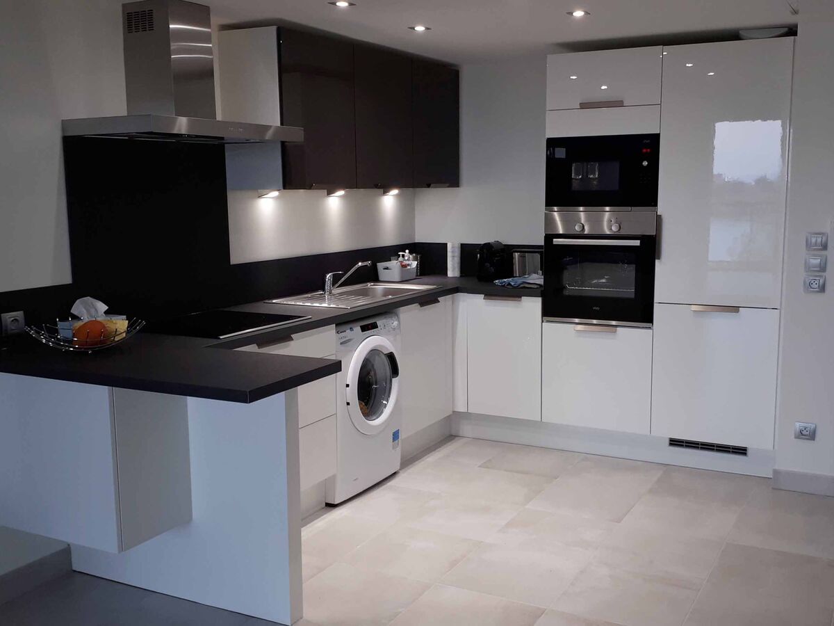 Cuisine équipée sur mesure Petilla Blanc brillant